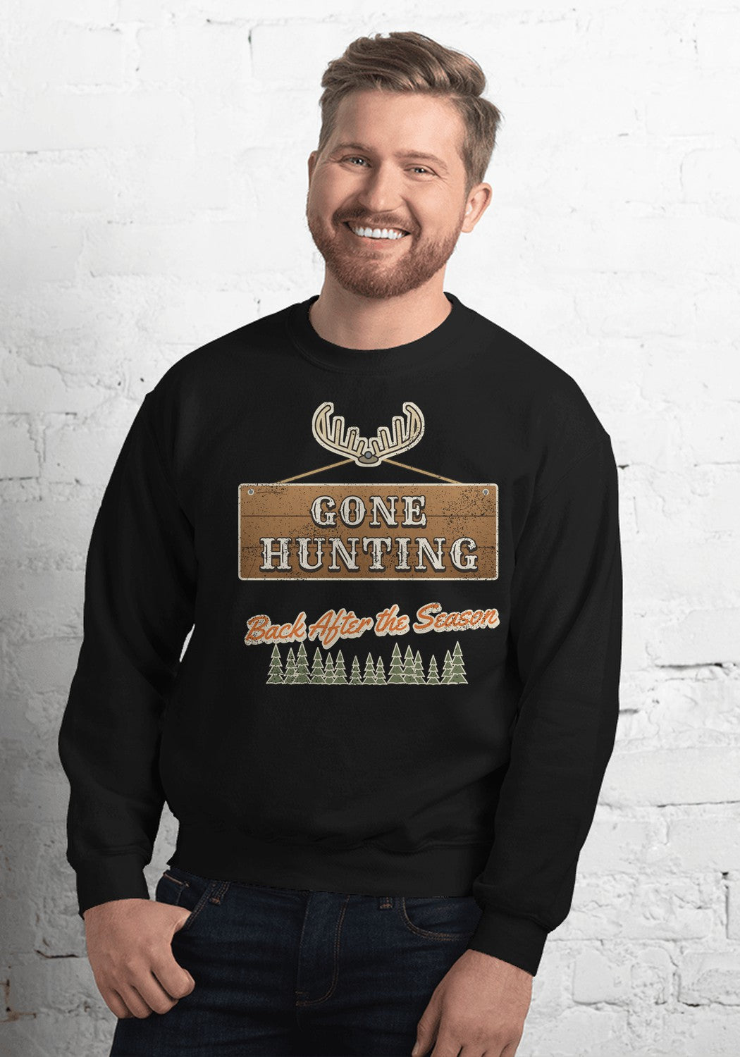 Gone Hunting sweatshirt in Black