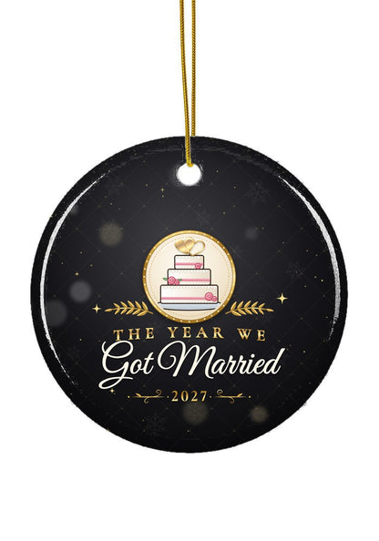 Got Married ornament dated 2027, circle shape
